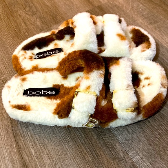 BeBe soft Animal Print Slide Sandals - Picture 2 of 9